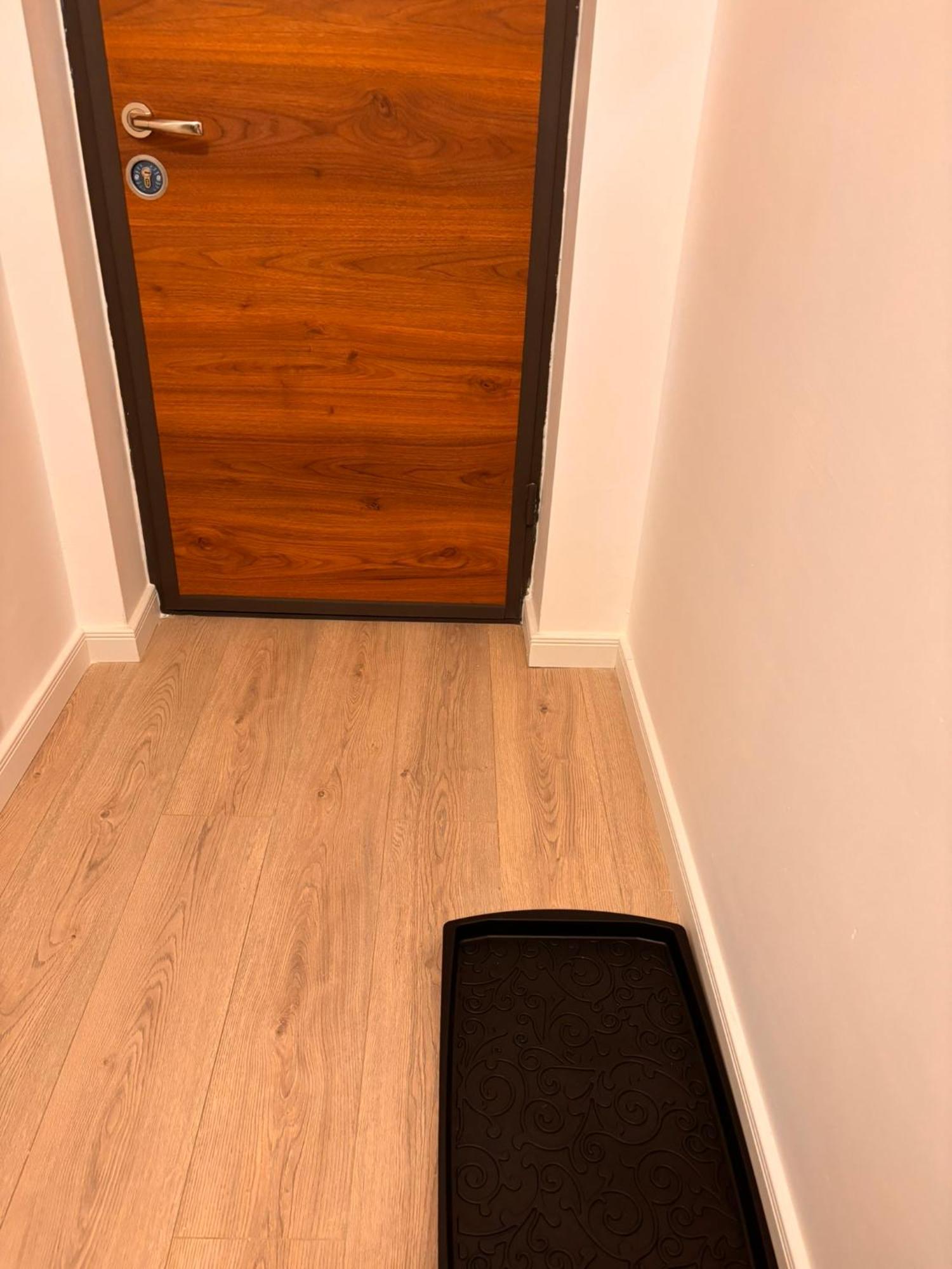 Dream - Large Apartament With Freeparking In A Quietarea Just 10 Minutes Away From City Center Bistriţa Buitenkant foto