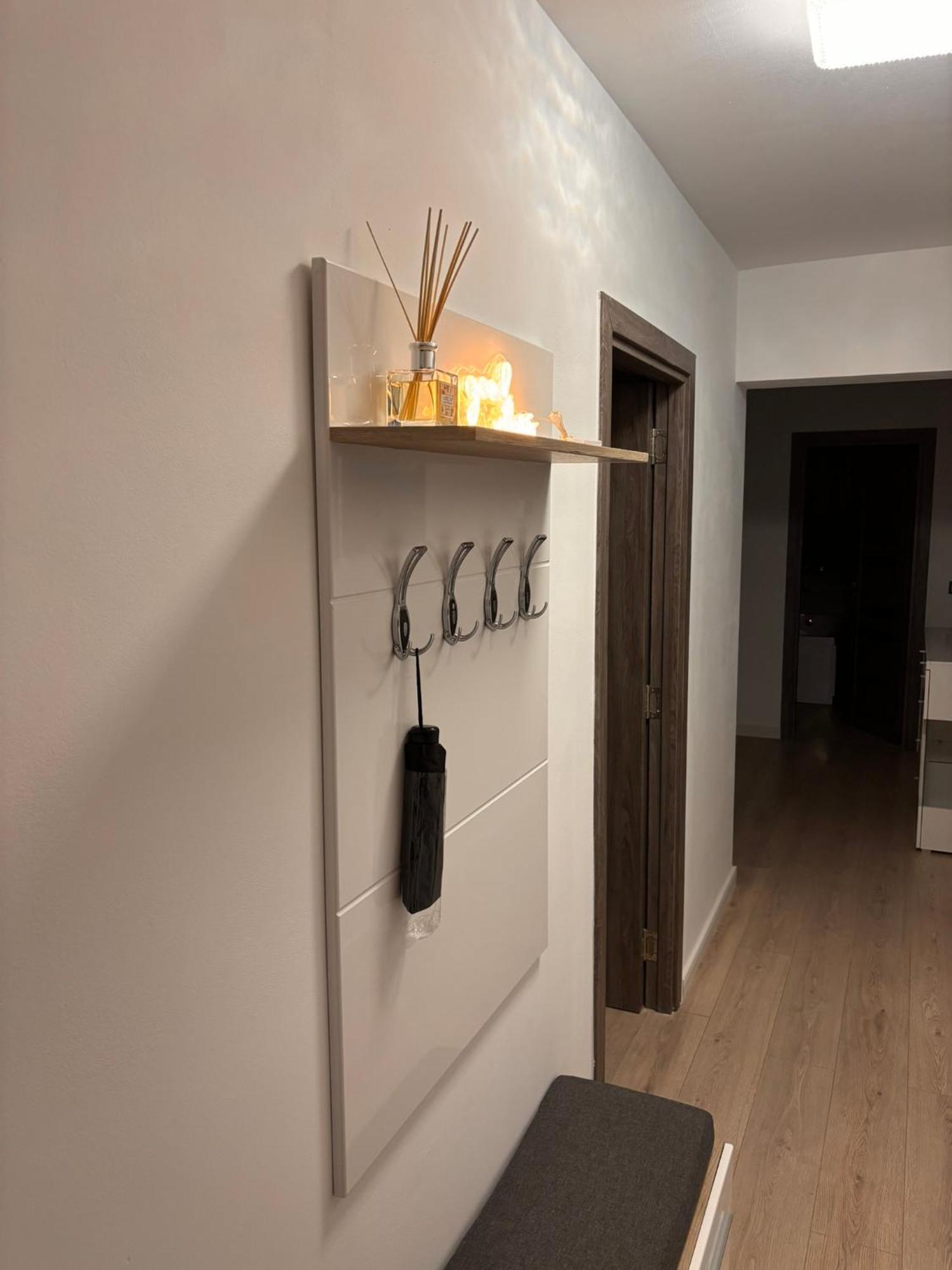 Dream - Large Apartament With Freeparking In A Quietarea Just 10 Minutes Away From City Center Bistriţa Buitenkant foto